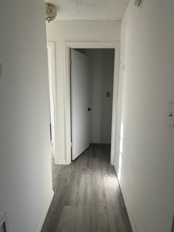 1442 E 1st Ave - Photo 4 of 10