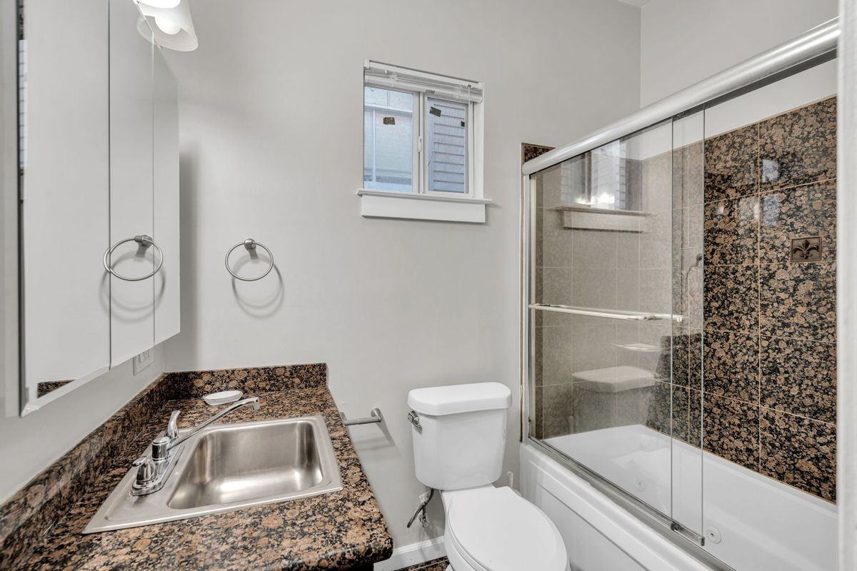 3023 Burdette St - Photo 7 of 10