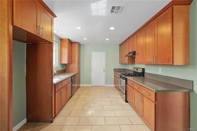 377 E Nubia St - Photo 5 of 10