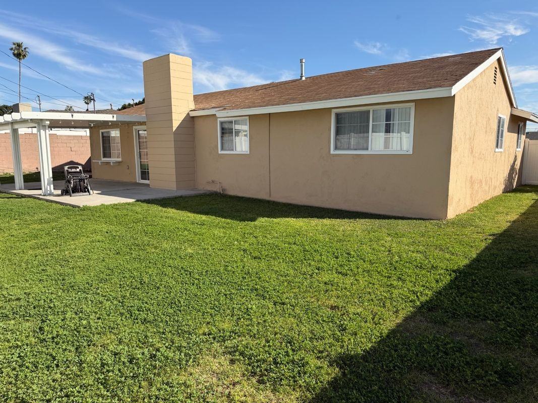 377 E Nubia St - Photo 7 of 10