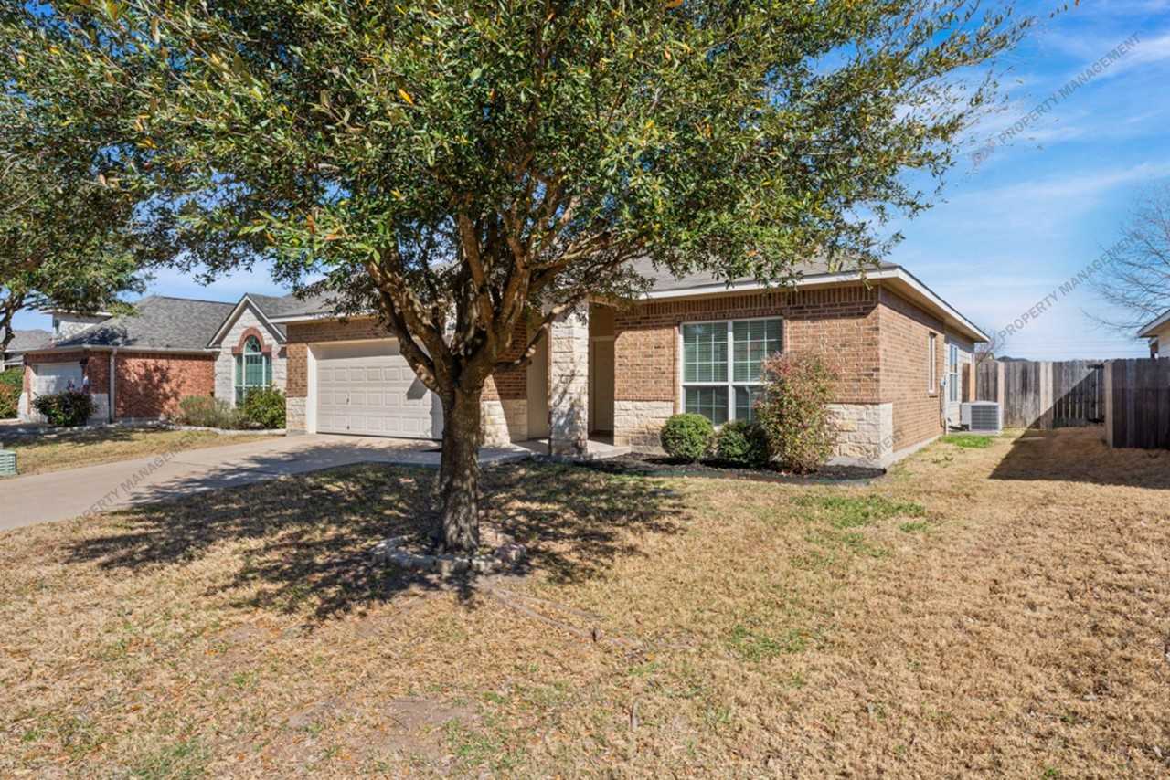 5619 Alexandria Dr - Photo 2 of 26