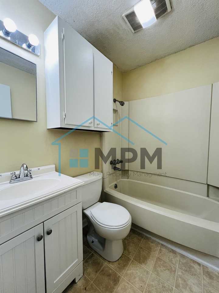 117 Jennifer Lane - Photo 7 of 11