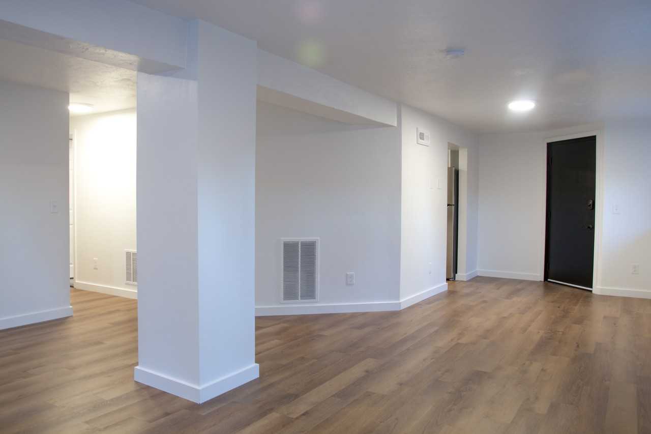 8 School Street - Photo 4 of 17