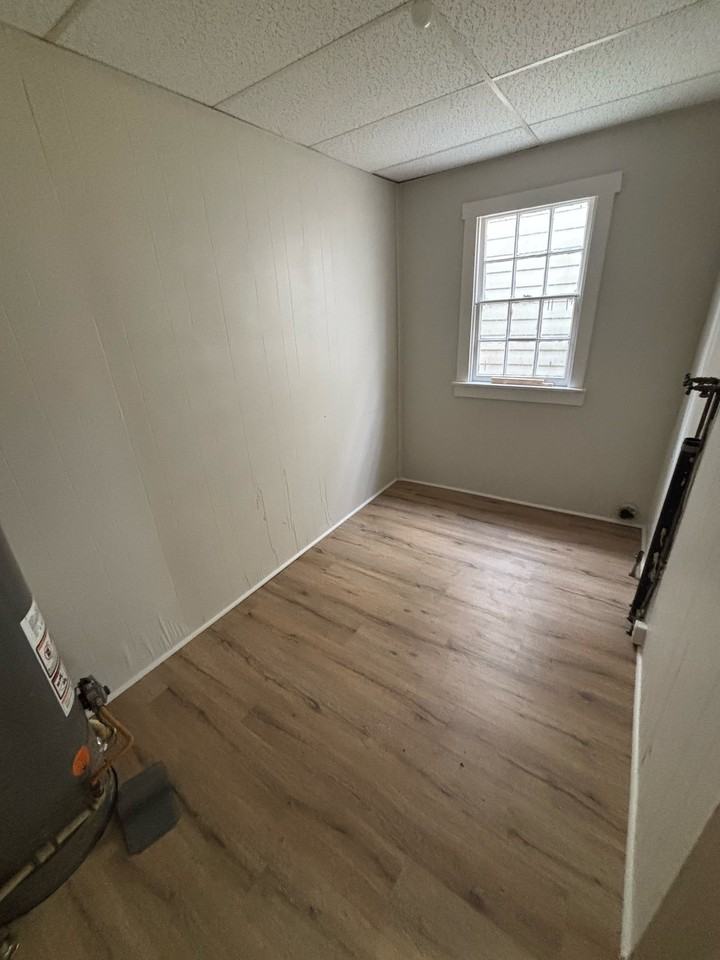 2214 S. Robertson Street - Photo 7 of 8