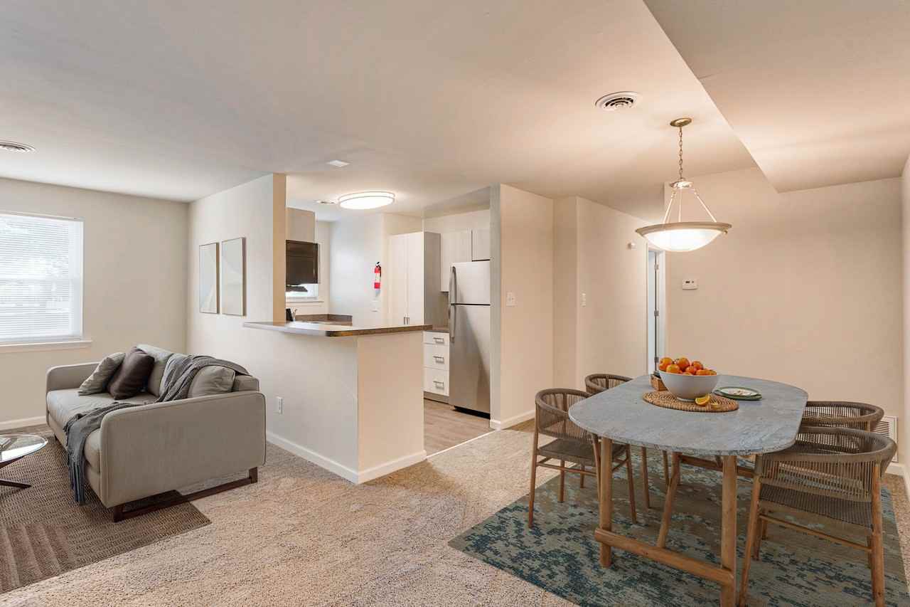 Brookbend Apartments - Photo 7 of 43