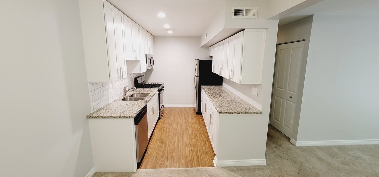 508 North Cass - Photo 2 of 21