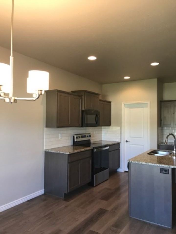 1235 Langford Way - Photo 6 of 12