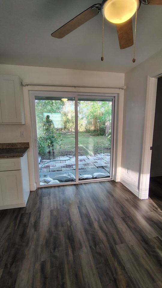 1717 Montgomery Ave - Photo 4 of 23