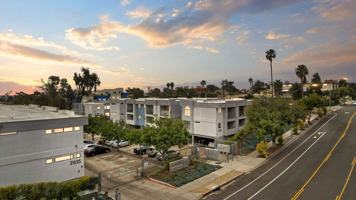 featured image of 2925 Broadway