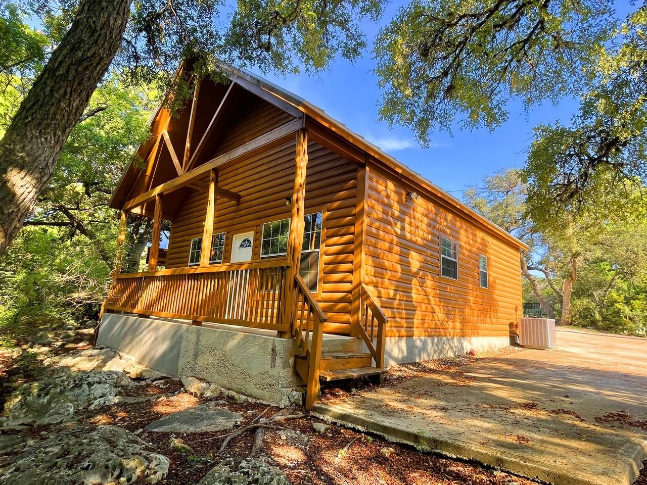 1014 Cypress Cove Rd - Photo 2 of 19