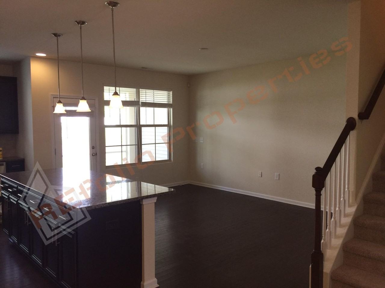 1028 Contessa Dr - Photo 2 of 17