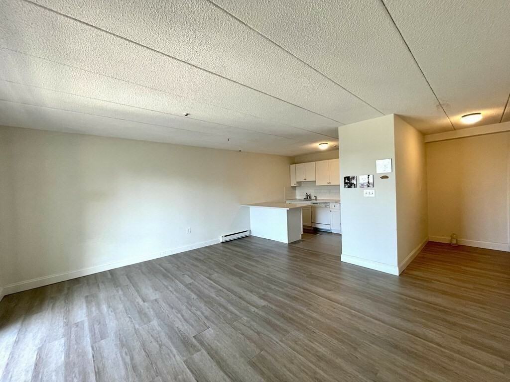 308 Quarry St #303 - Photo 7 of 27