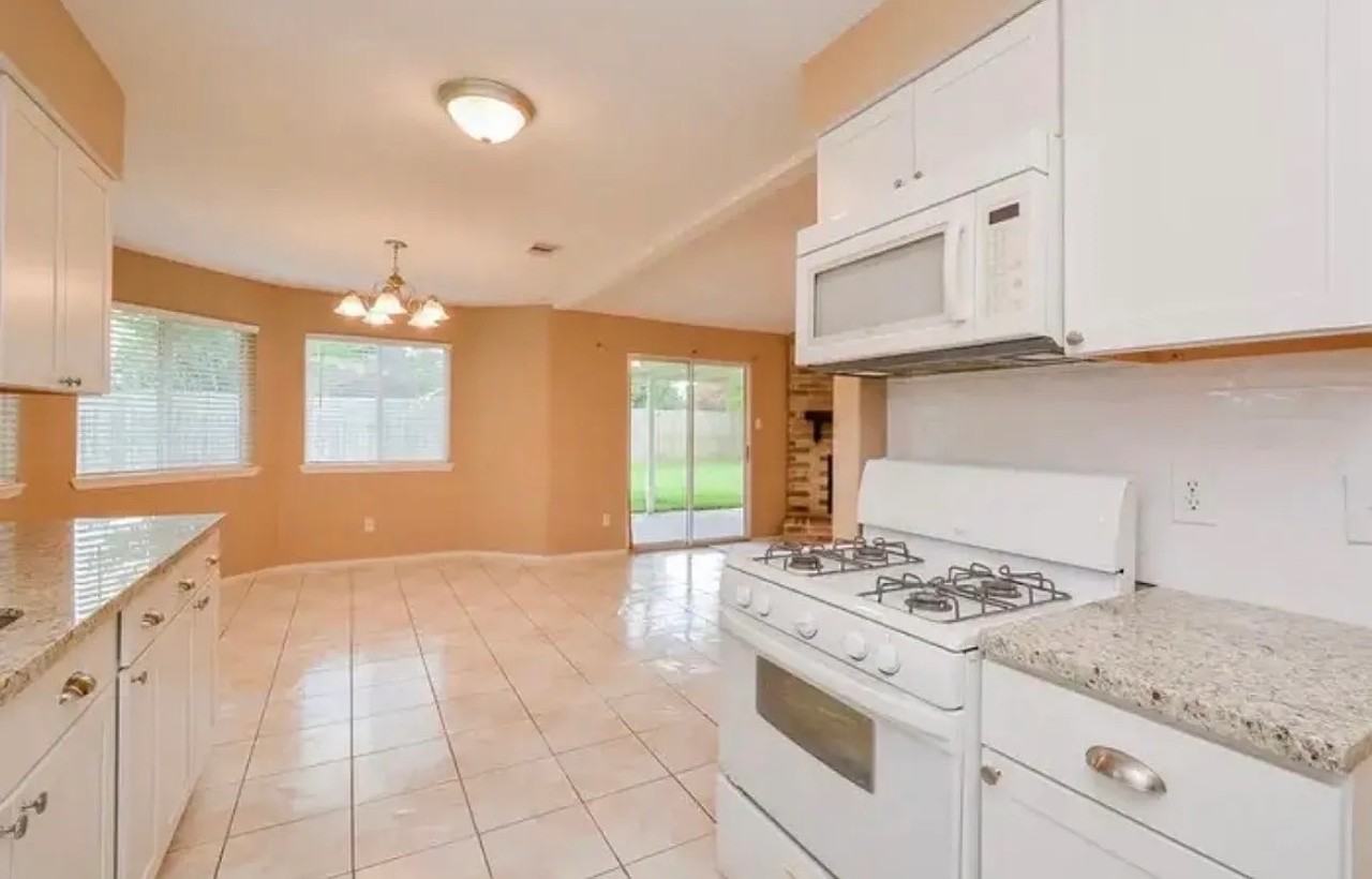 6934 Creek Village Drive - Photo 3 of 8