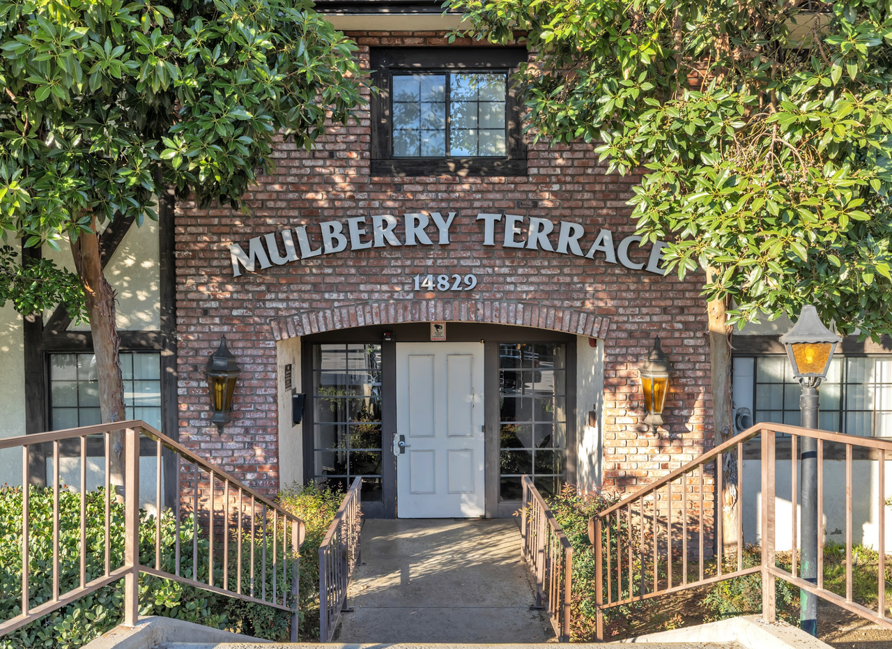 14829 Mulberry Drive - Photo 2 of 9