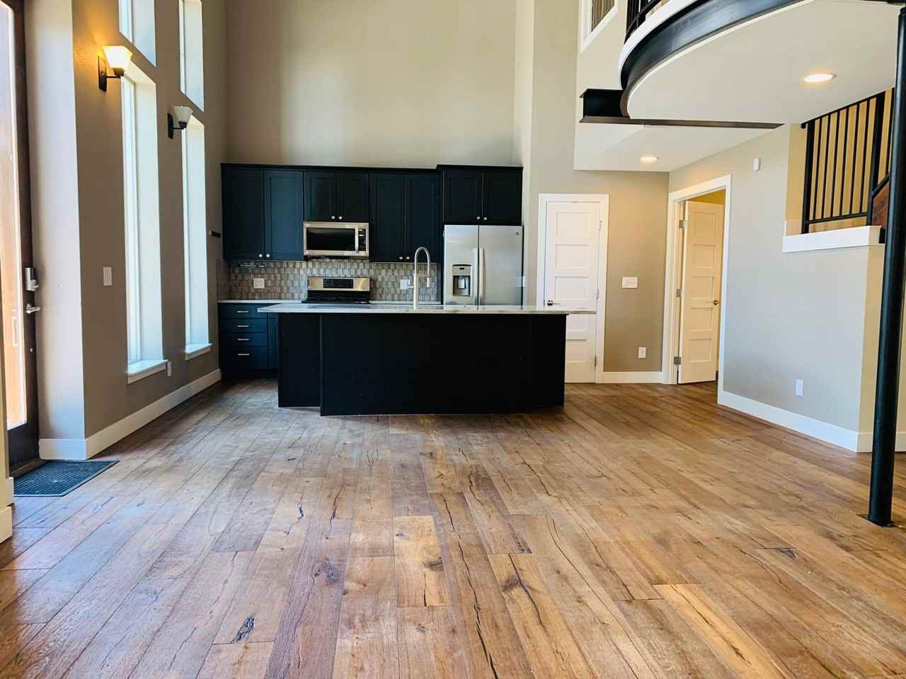 3905 Shoshone St - Photo 5 of 19