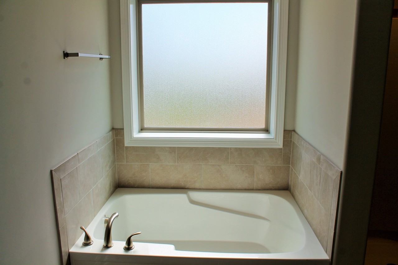 264 Azalea Dr - Photo 6 of 16