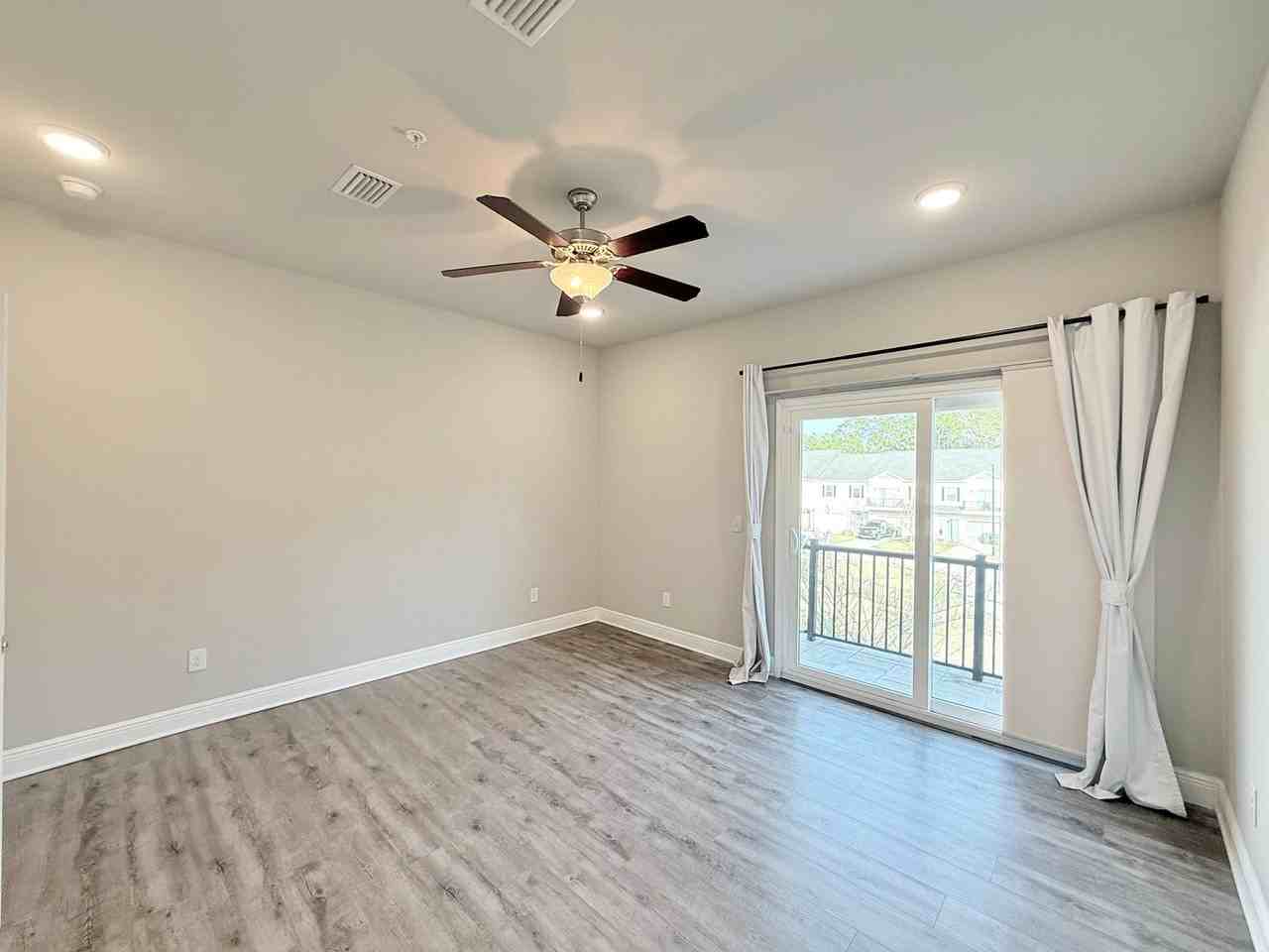 9640 Nature Creek Blvd - Photo 6 of 15