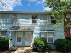 Four Bedroom 2.5 Bath Townhome available in Blacksburg for Fall Term - Photo 1 of 1