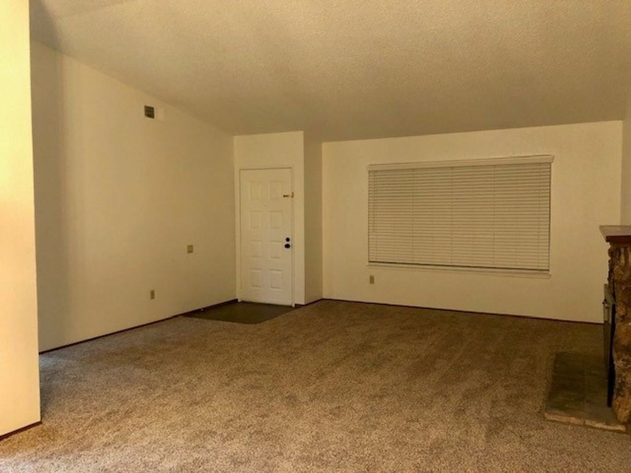 11045 New River Cir - Photo 2 of 16