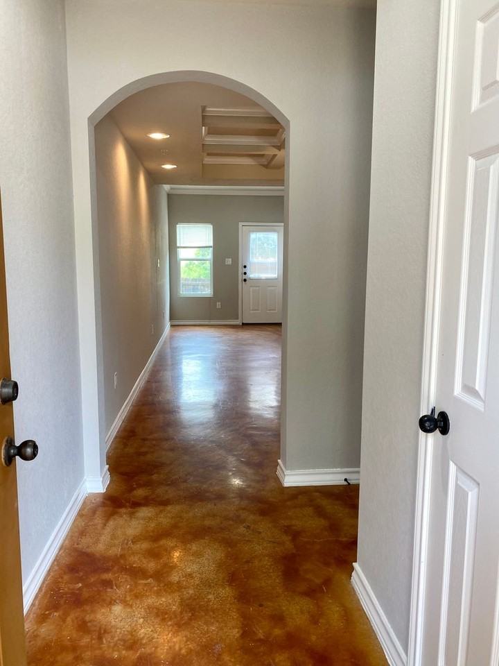 6412 Attucks Ln - Photo 2 of 15