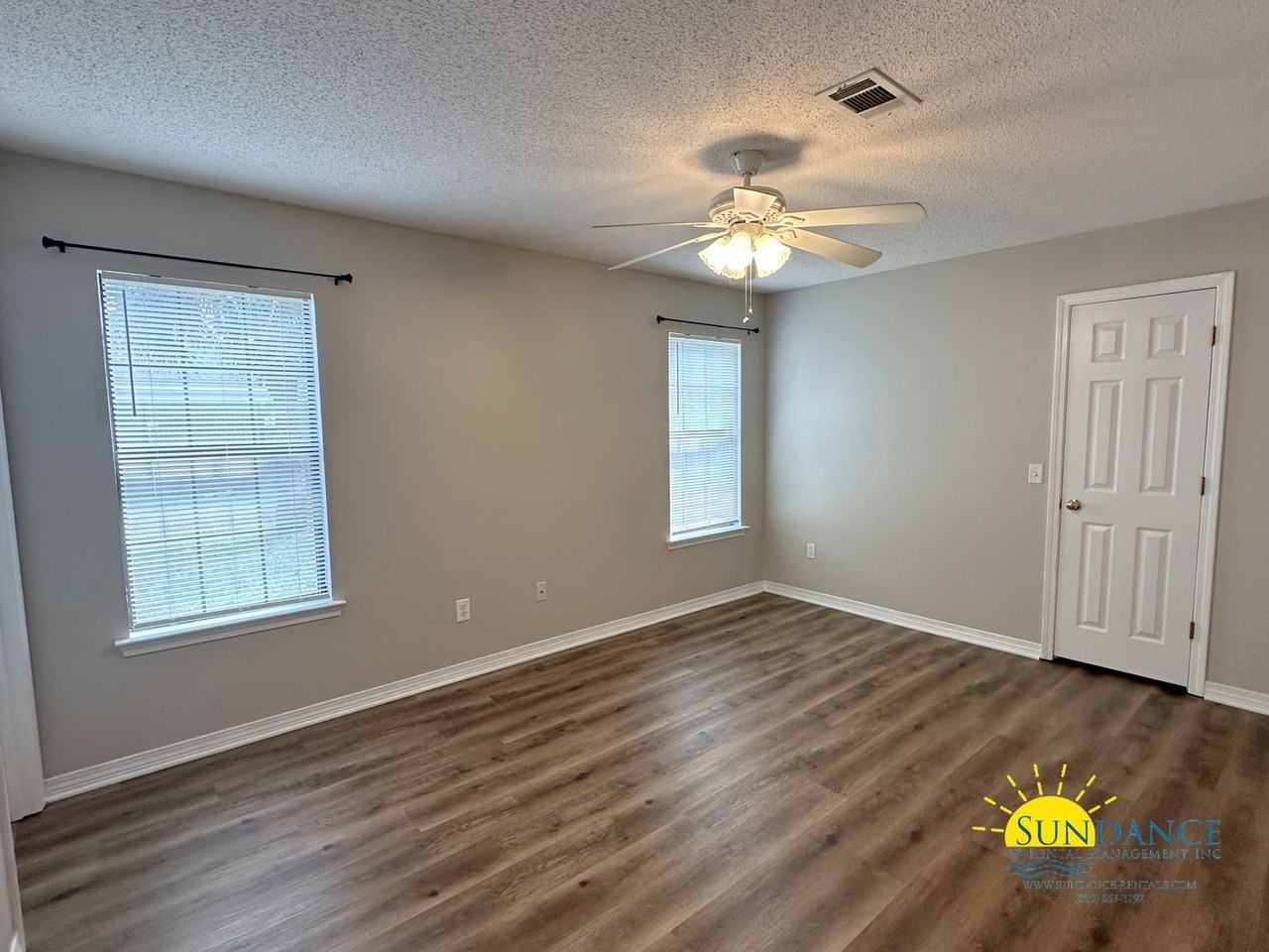 8471 Barrancas St - Photo 5 of 12