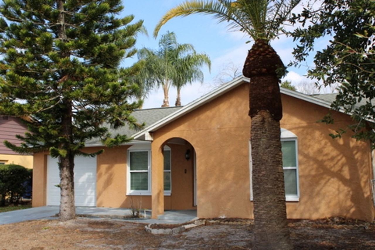 7645 Antioch Dr - Photo 2 of 19