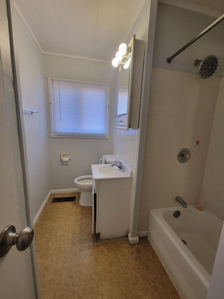 1700 Park Haven Dr - Photo 7 of 15