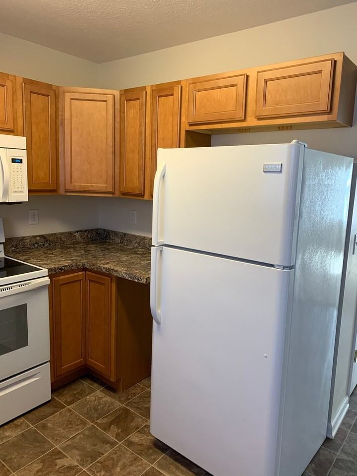 183 Thoroughbred Cir - Photo 7 of 12