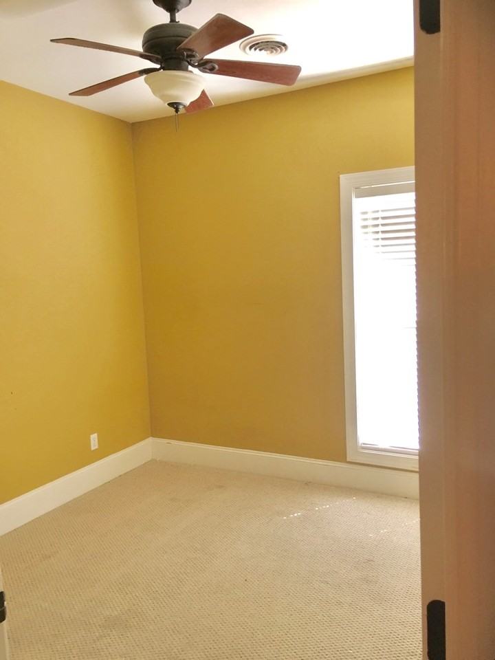 233 Forest Glen Dr - Photo 7 of 11