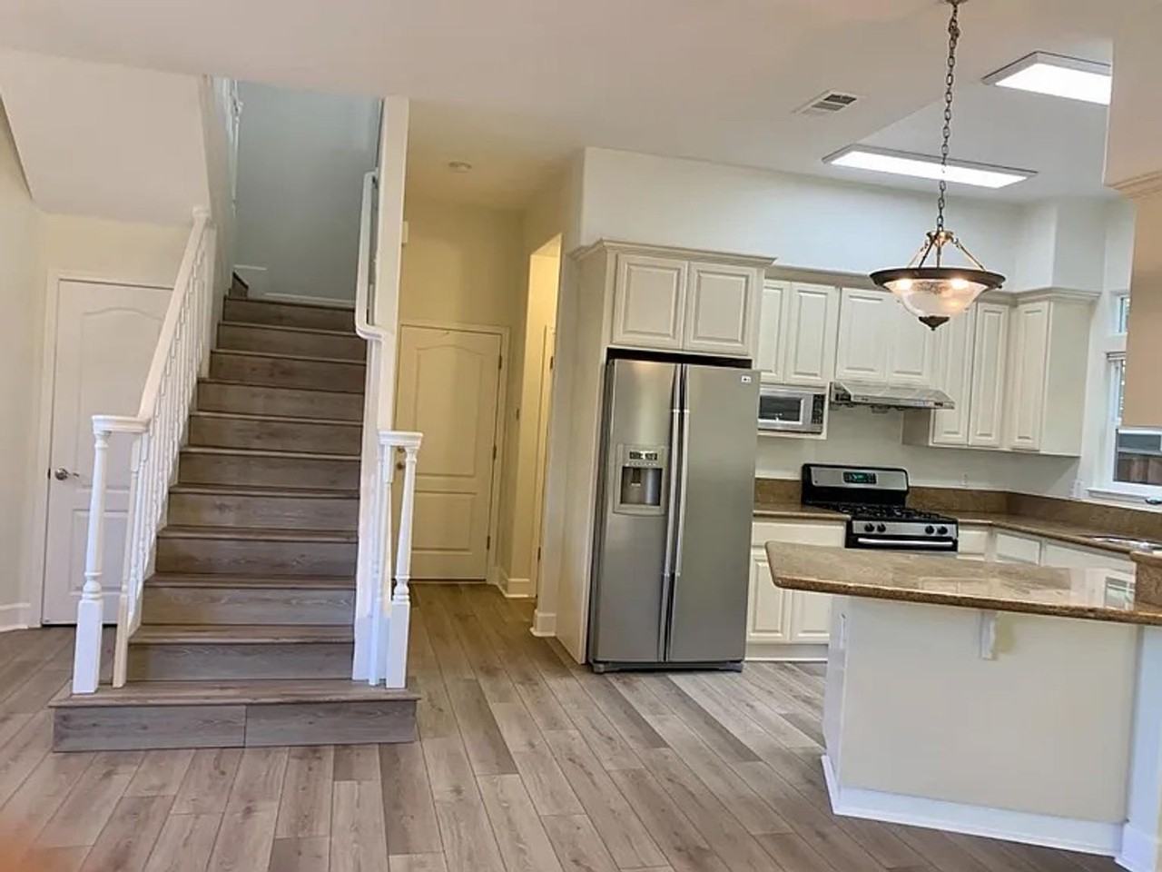 294 Skyview Ct - Photo 4 of 14