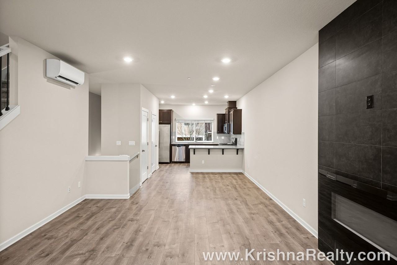 446 Ne Patricia Ann Pl - Photo 5 of 28