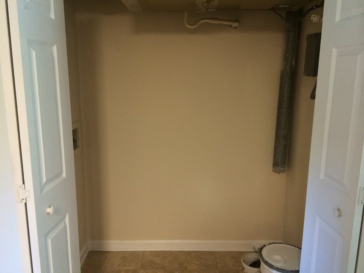 365 Deputy Ln #D - Photo 6 of 29