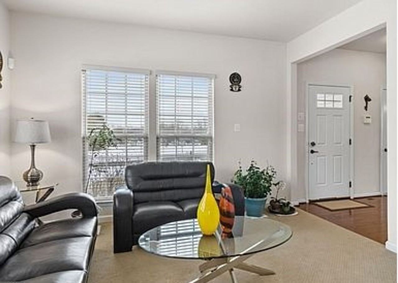 1701 Pittner Pl - Photo 5 of 26