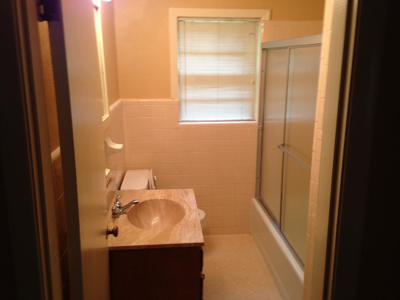 608 Bee Gee Rd - Photo 6 of 8