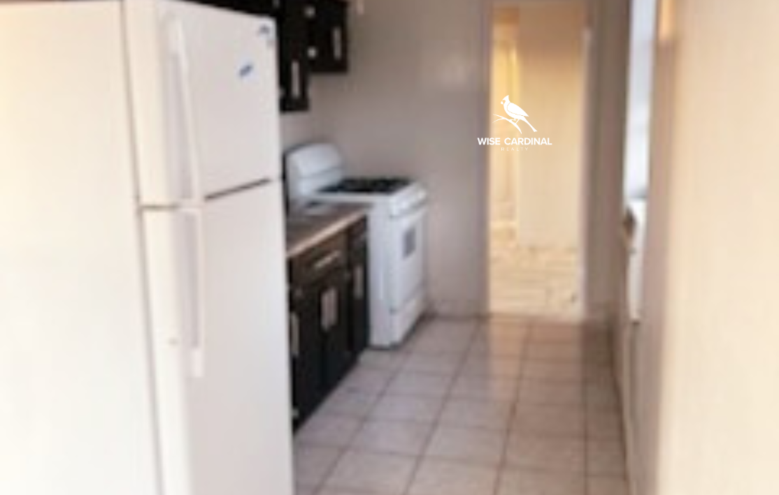 1017 North Main Avenue - Photo 2 of 5