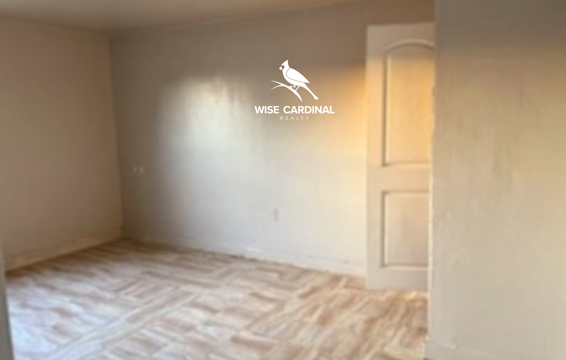 1017 North Main Avenue - Photo 3 of 5