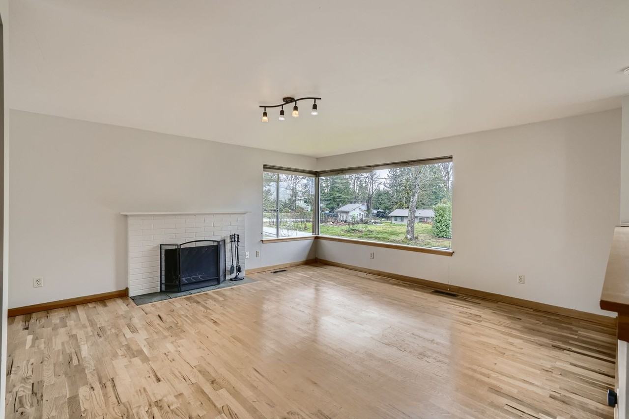 17554 Se 135th St - Photo 4 of 28