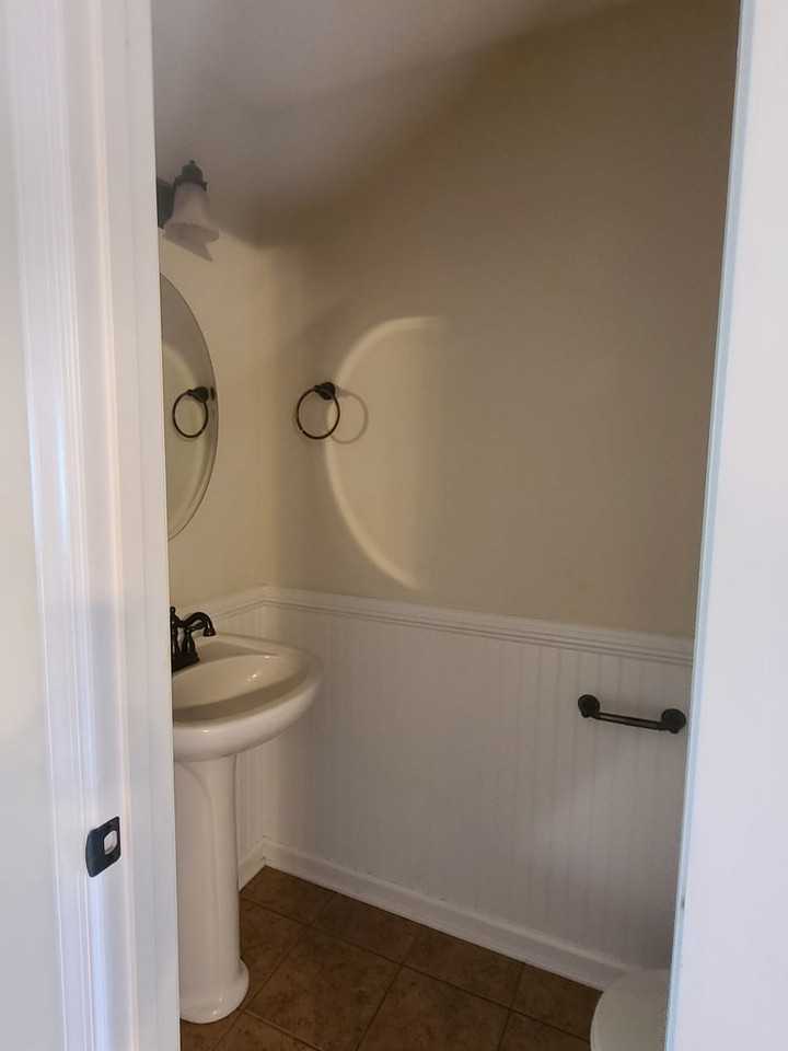 34 Old Tavern Cir - Photo 4 of 14