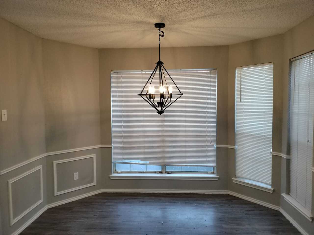 5545 93rd St - Photo 5 of 20