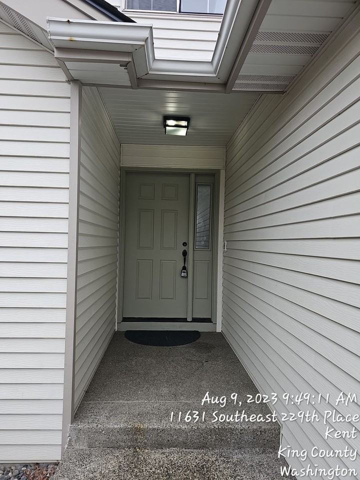 11631 Se 229th Pl - Photo 2 of 20