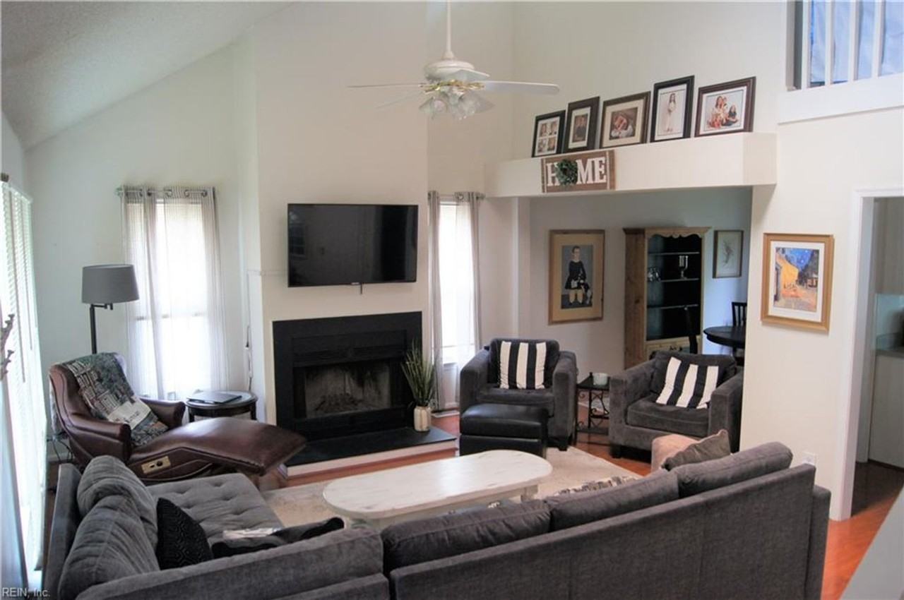 818 Meads Rd - Photo 3 of 14