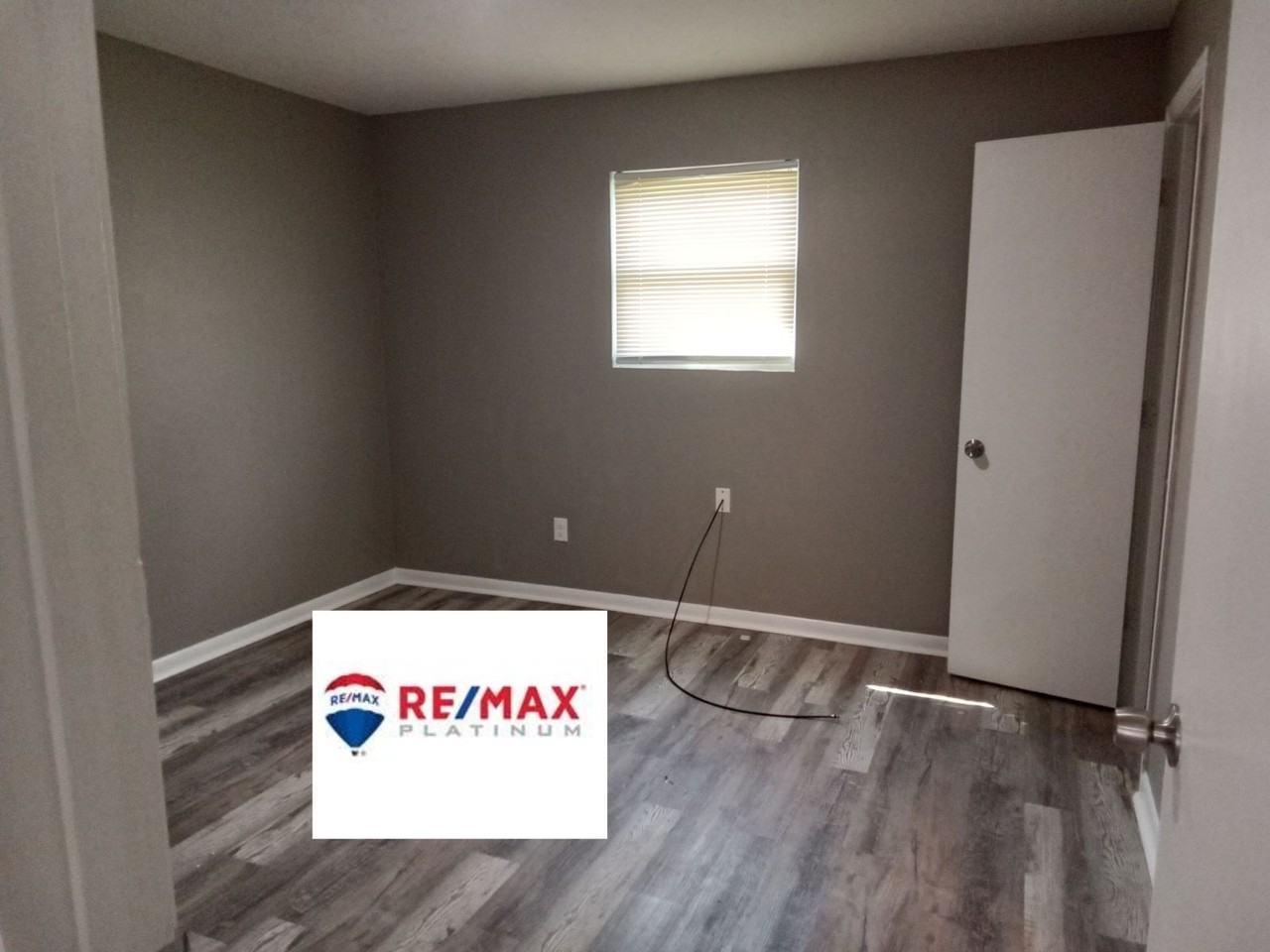 W. 30th Apartments - Photo 3 of 12