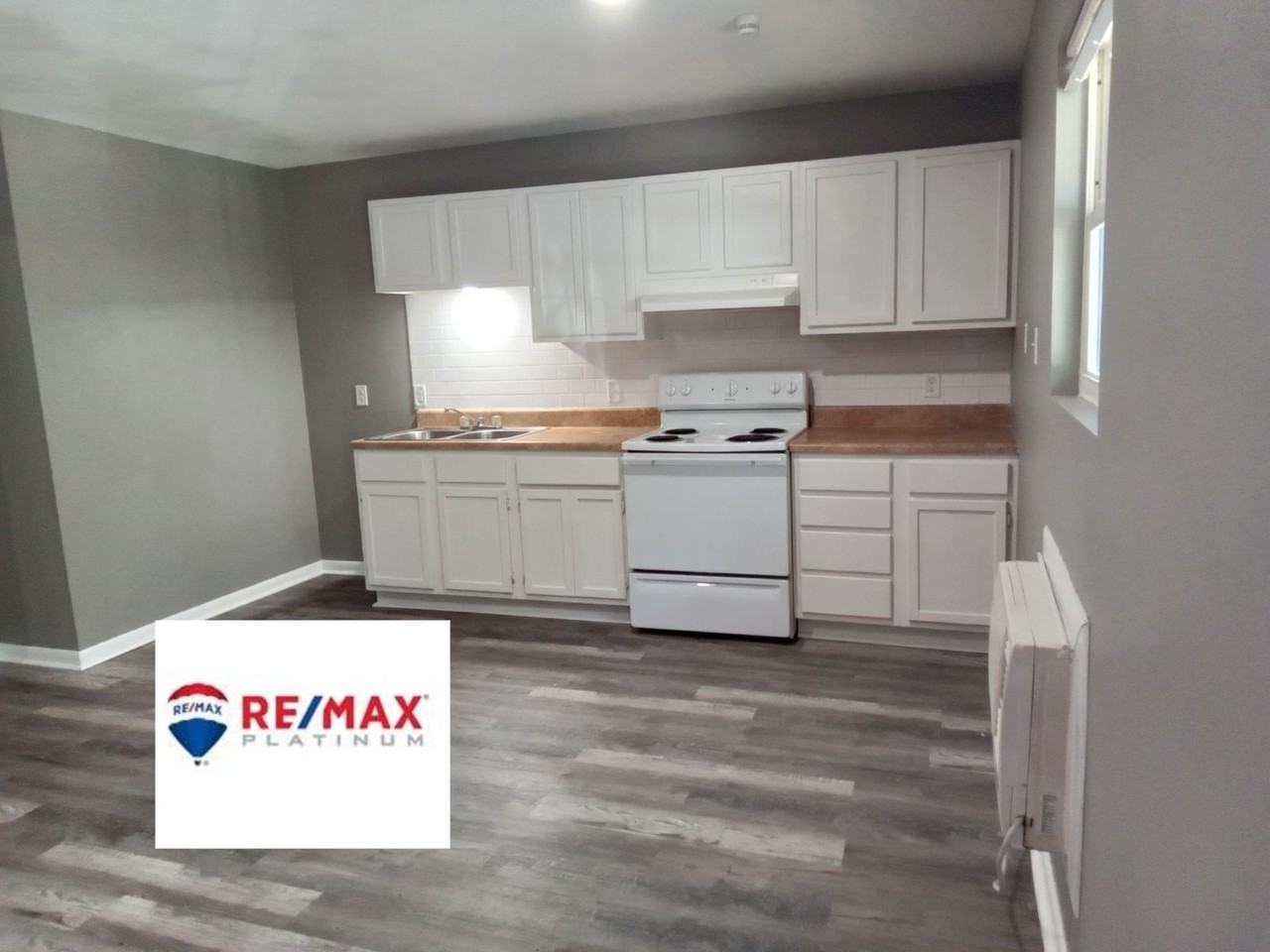 W. 30th Apartments - Photo 5 of 12