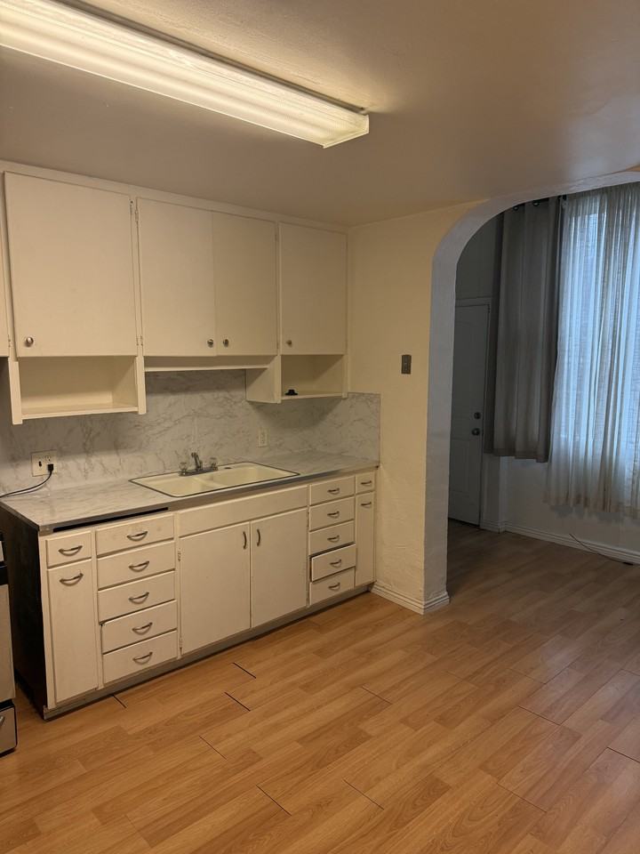 319 100 North - Photo 4 of 14