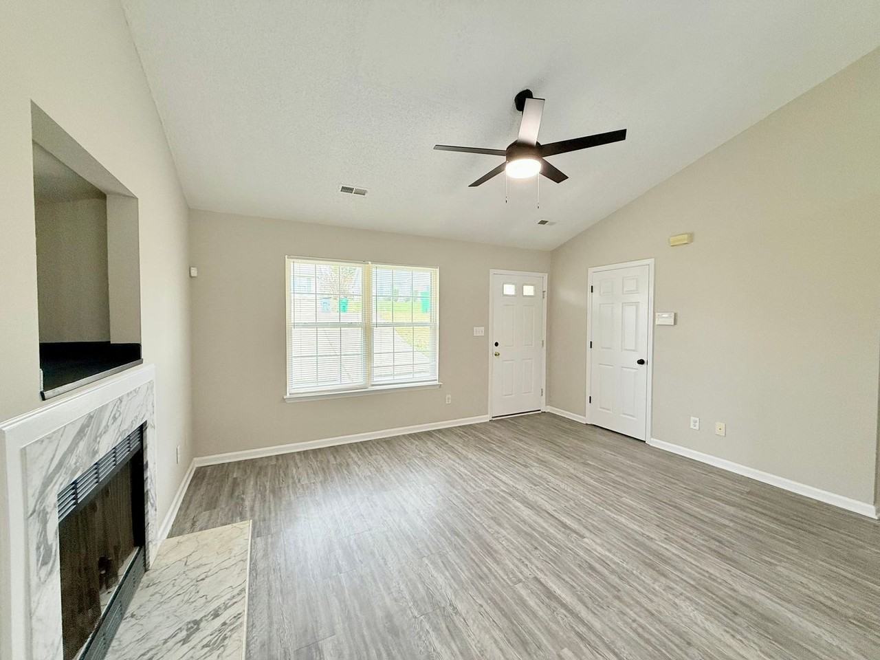 4504 Biesterfield Dr - Photo 4 of 15