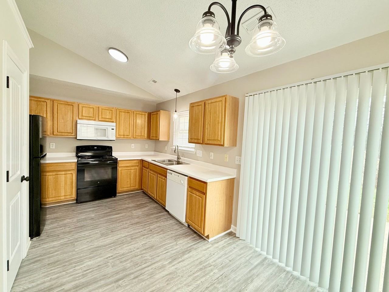 4504 Biesterfield Dr - Photo 6 of 15