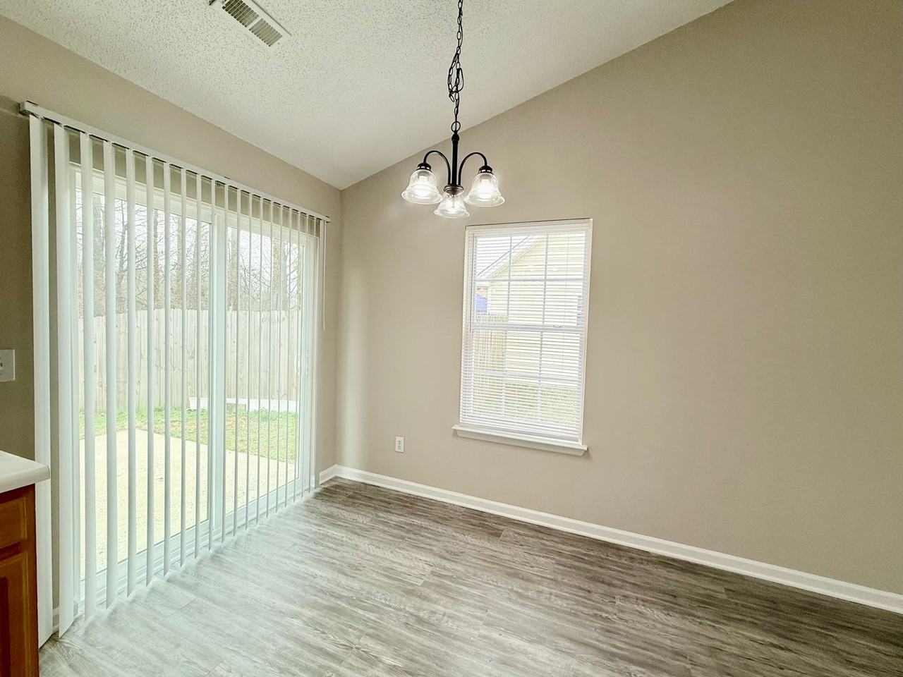 4504 Biesterfield Dr - Photo 7 of 15