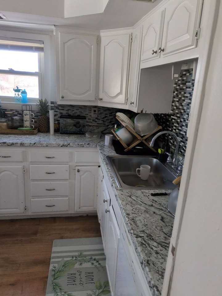 729 Waverley St - Photo 2 of 6