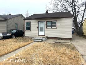 13931 Hobart Ave - Photo 1 of 1
