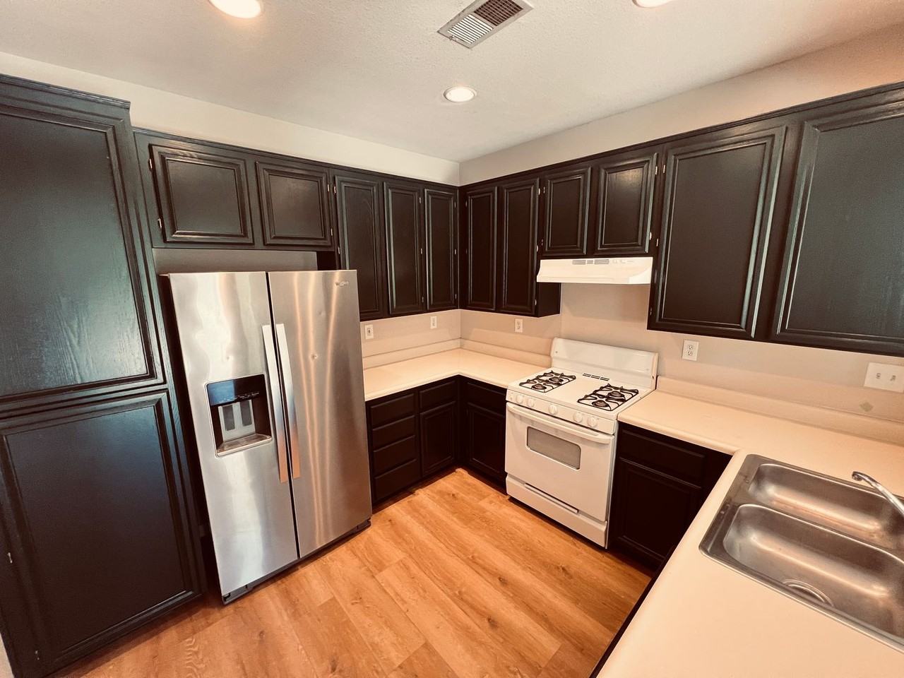 2046 Azure Cv #6 - Photo 7 of 15